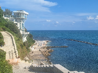 Ancona - Alga tossica, solo al Passetto resta la non balneabilità